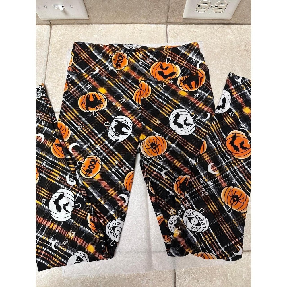 No Boundaries Halloween High Rise Sueded Ankle Leggings. Juniors Small (3-5)‎
